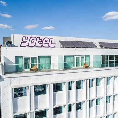 Yotel Porto-3